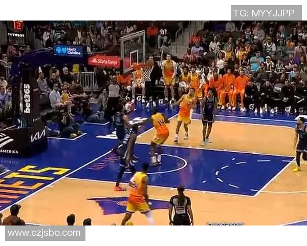 勇士与灰熊激战正酣虎扑热议赛场精彩瞬间与球员表现