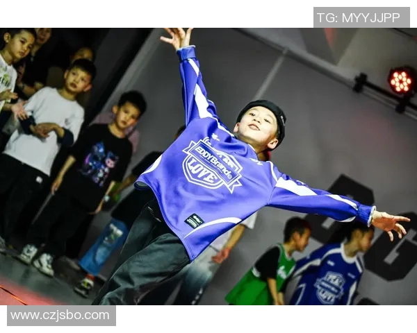 赛后分析：北京街舞队与深圳街舞队的实力对决与精彩瞬间回顾